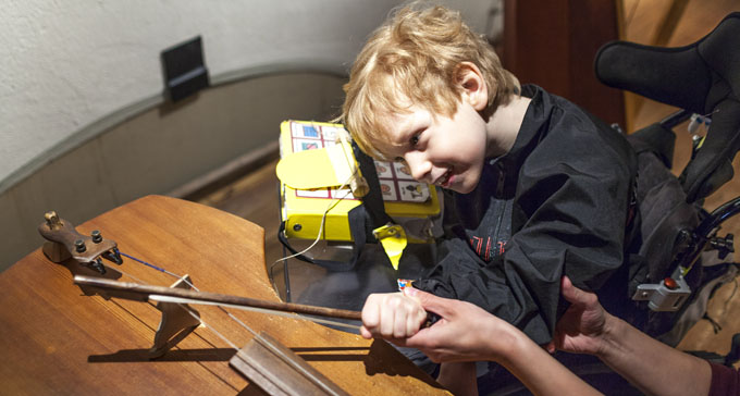 Barn på museet. Foto: Miki Anagrius.