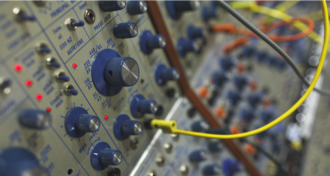 Närbild från Elektronmusikstudion. Foto: Miki Anagrius