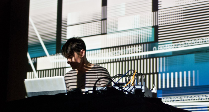 Den tyska elektronikaartisten Byetone gästar Art’s Birthday Party 2013. Foto: Giselle Galvao