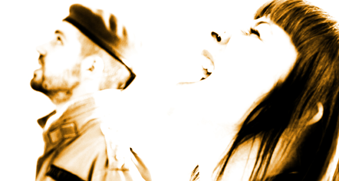 Sol Andersson med kollega i punkduon Noisebud.