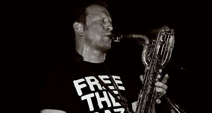 Mats Gustafsson är en av de artister som uppträder på EMS jubileumskvällar i mars. Foto: Lisa Nordwall