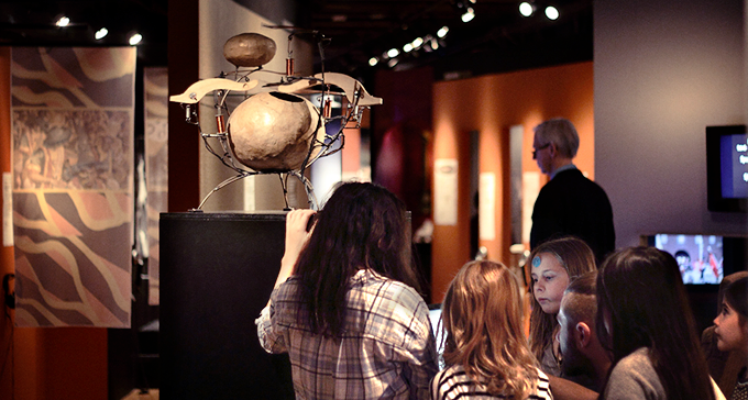 Utställningen Trumma - livets rytm. Foto: Patrik Boëthius