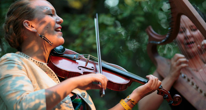 Folkkollo – World. Foto/bildkälla: Deep Imprint