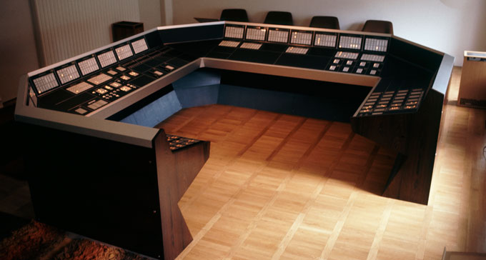 Bild ur boken Politics and Aesthetics in Electronic Music, A Study of EMS – Elektronmusikstudion Stockholm 1964–79 av Sanne Krogh Groth.