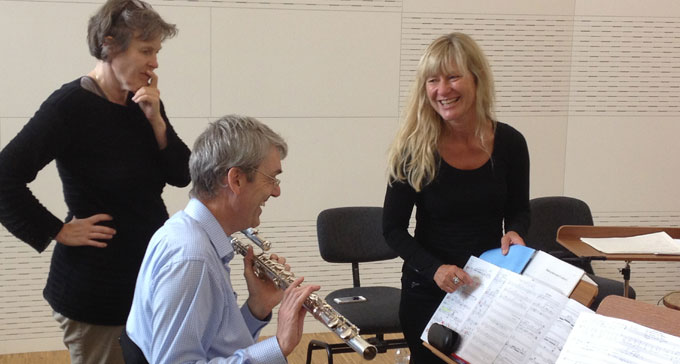 Blodhov. På bilden: från vänster, Karin Rehnqvist, Martin Fahlenbock och Lena Willemark.