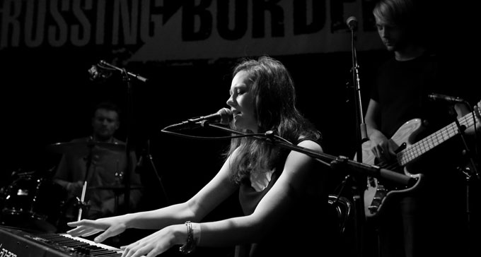 Bandet Mechanical Bride på festivalen Crossing Border 2011. Foto: Maurice (CC/Flickr)