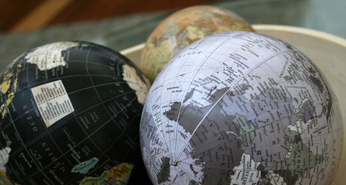 Jordglobar i en skål. Foto: Matthew Allard/Flickr (CC)