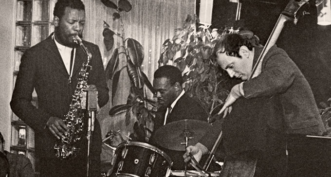 Ornette Coleman Trio på Gyllene Cirkeln hösten 1965. Foto: Christer Landergren