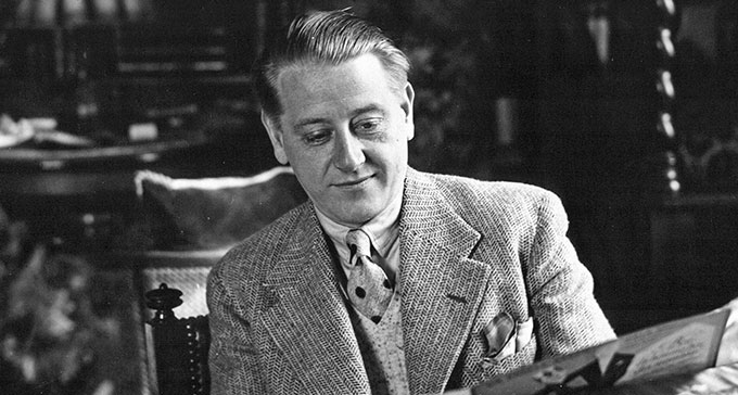 Fördjupa dig i Jules Sylvains karriär.