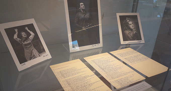 Monter ur bibliotekets utställning